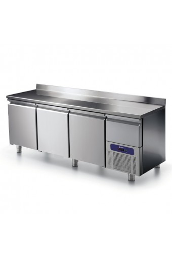 Tavolo refrigerato 3 porte GN 1/1 con alzatina e cassetto refrigerato su vano motore, -2 °/+8 °C